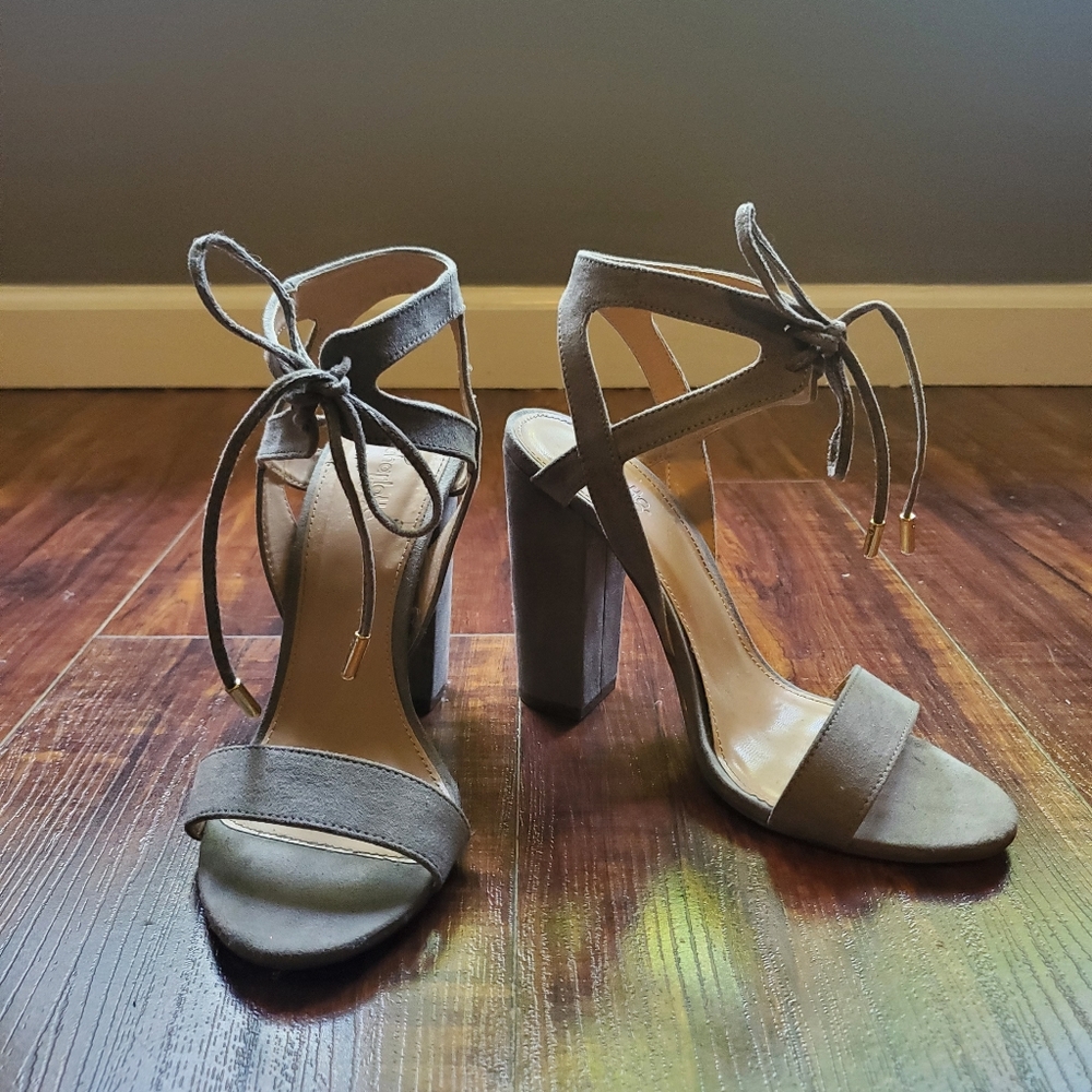 Flirty chunky heel